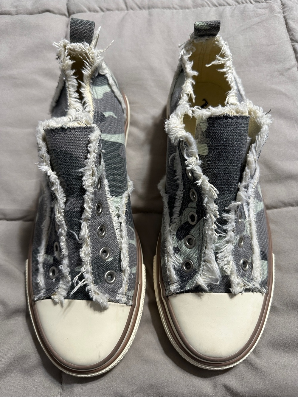 Very G Camouflage Frayed Canvas Slip-On Sneakers - Gray, Green, White